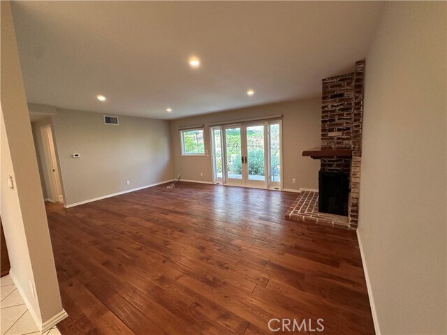 Building Photo - 16711 Greenview Ln