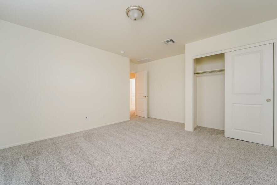 Building Photo - 10775 W Embrey Dr