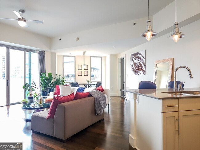 Building Photo - 1100 Howell Mill Rd NW