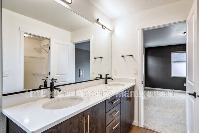 Building Photo - 5833 Spring Breeze Dr