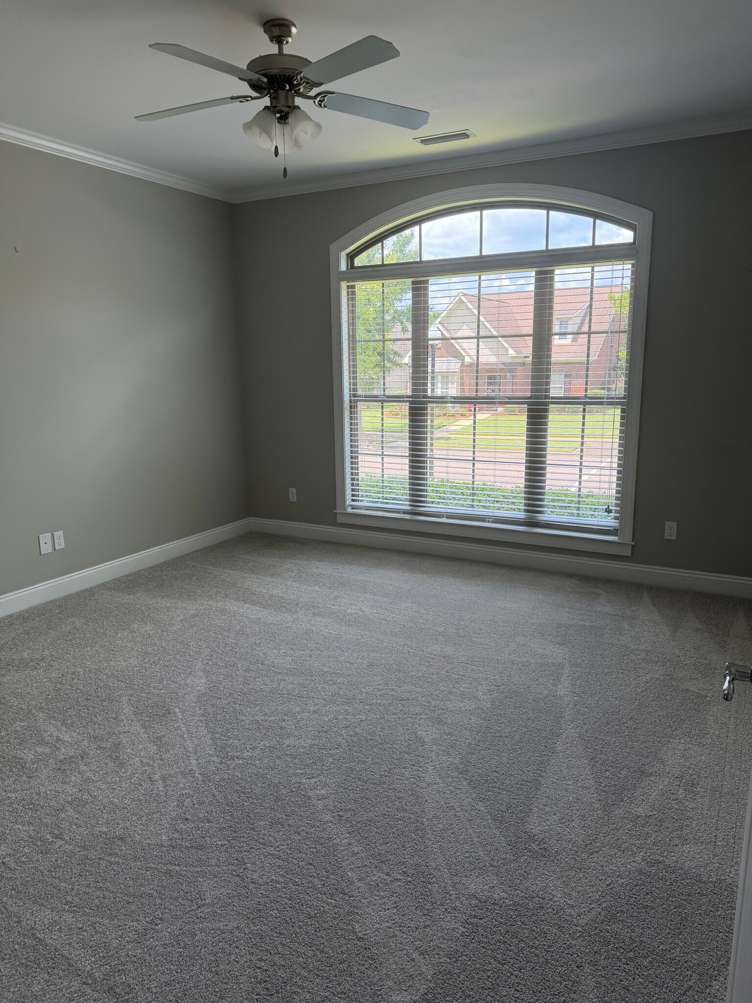 Building Photo - 201 Kelso Ln
