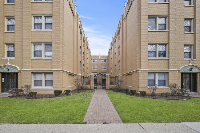 Building Photo - 1931 Grove Ave