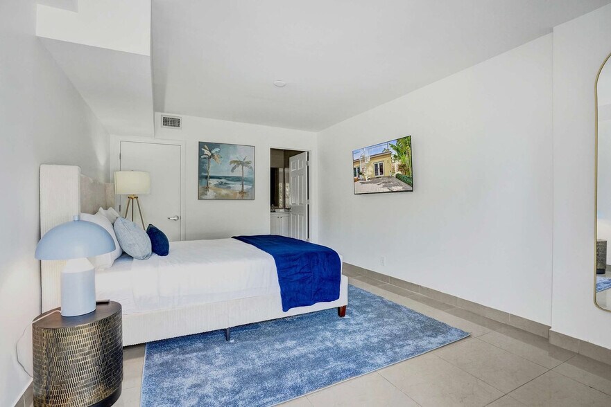 Building Photo - 905 N Federal Hwy