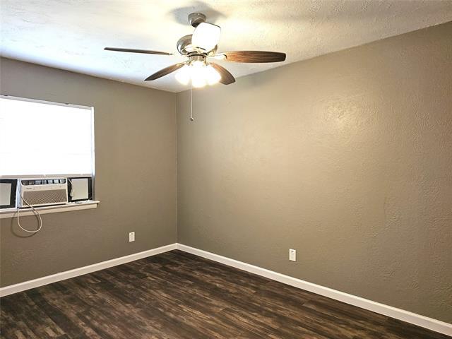 Building Photo - 3735 State Oak Dr