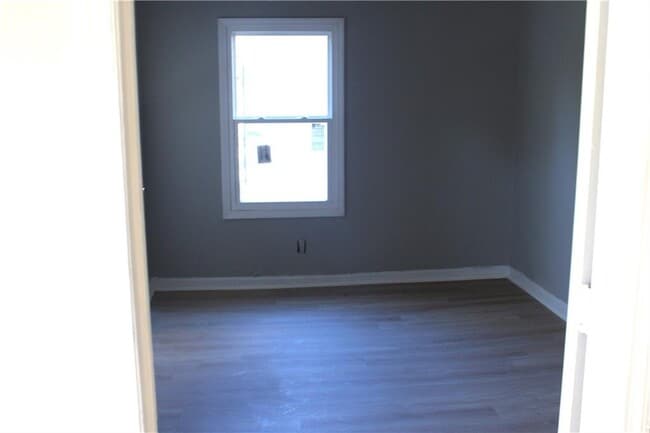Building Photo - 1195 Lawton Dr