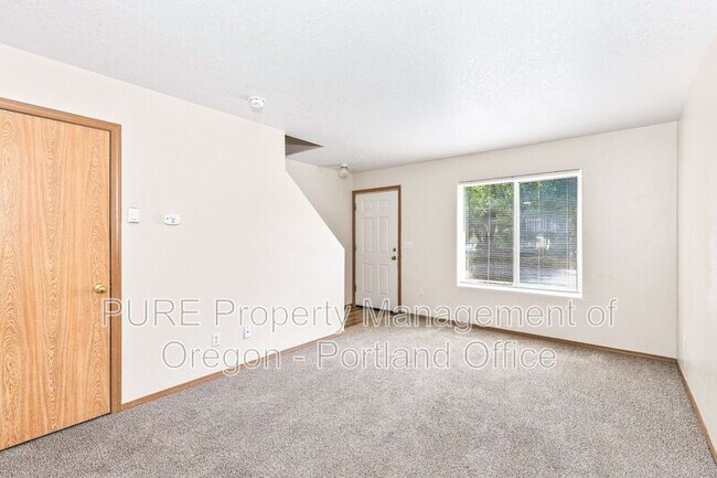 Building Photo - 2619 SE 125th Ave