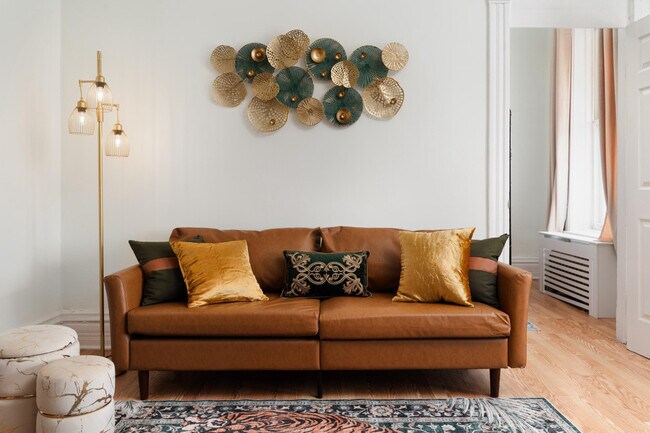 Building Photo - 2721 W Congress Pkwy