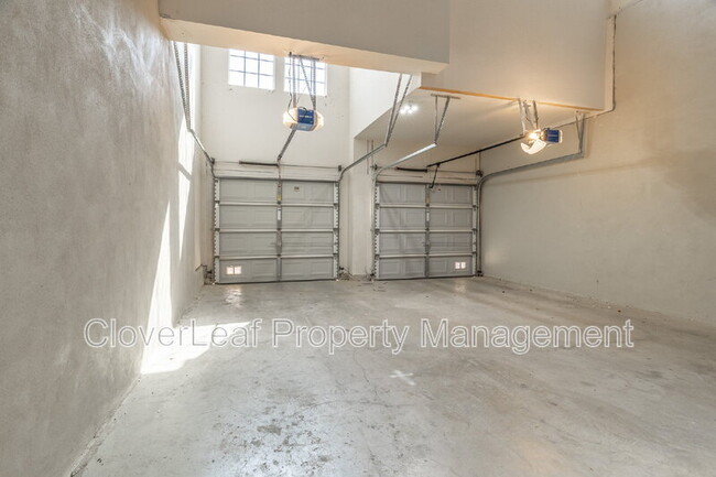 Building Photo - 407 Marbella Vista