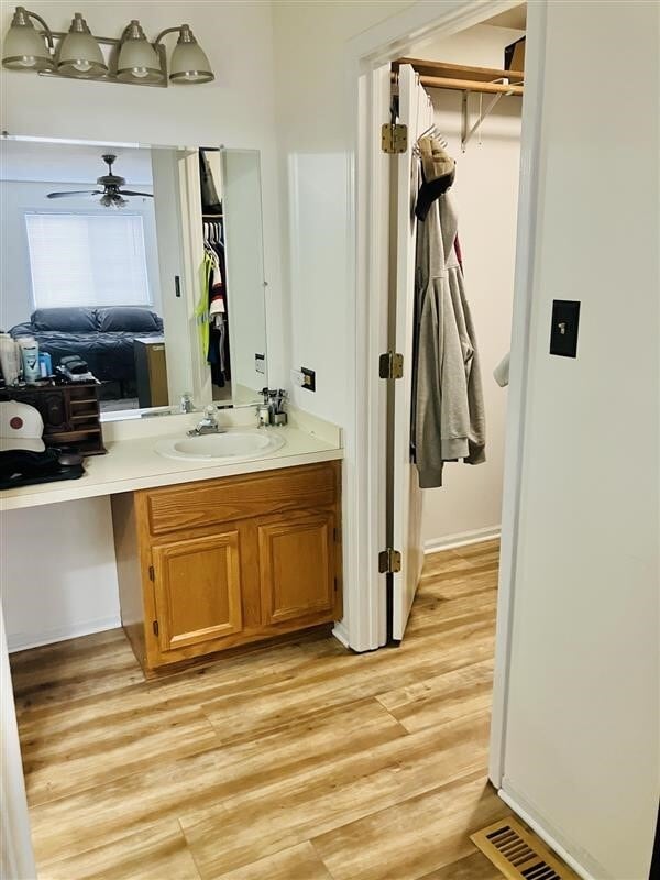 Building Photo - 3524 Willowview Ct