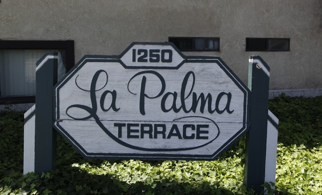 La Palma Terrace - La Palma Terrace Apartments