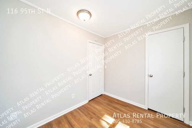 Building Photo - 116 95th St N