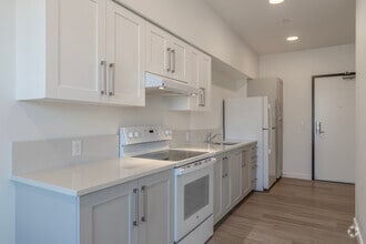 Interior Photo - Terrace Glen