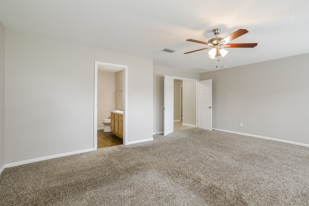 Building Photo - 7109 Beekman Lake Dr