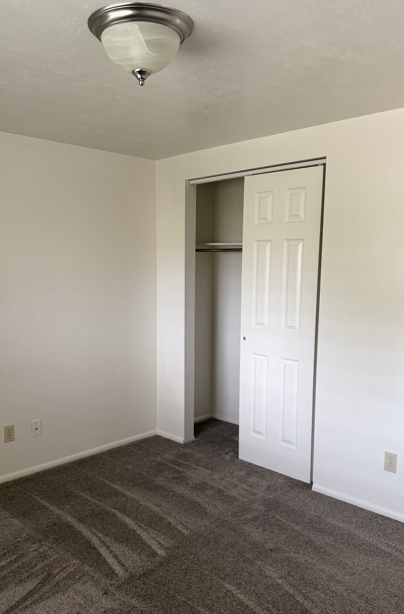 Building Photo - 1533 S 100 E
