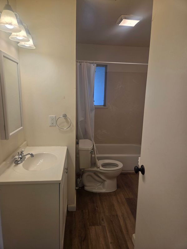 Building Photo - 1744 Del Rey St