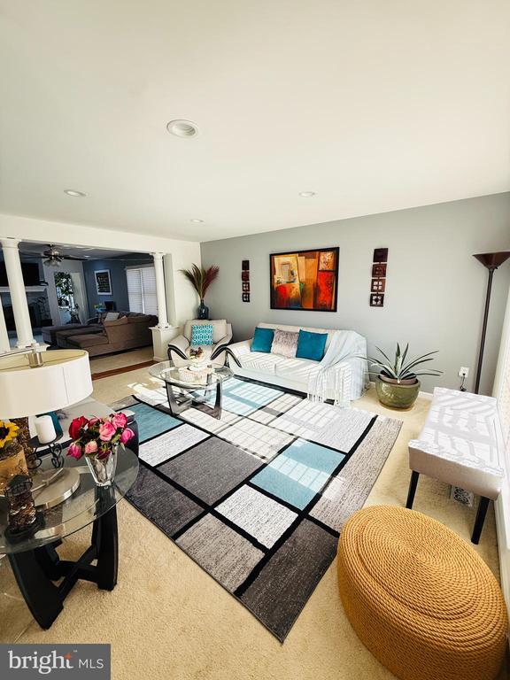 Building Photo - 16108 Kennedy St