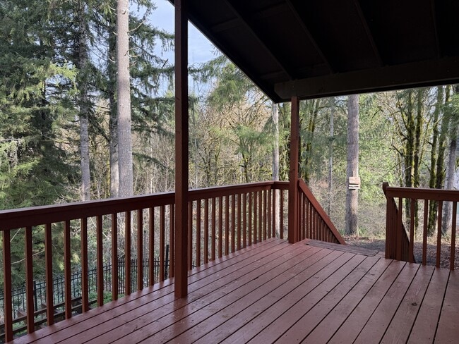 Building Photo - 1310 SE Fireweed Rd