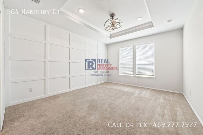 Building Photo - 504 Banbury Ct