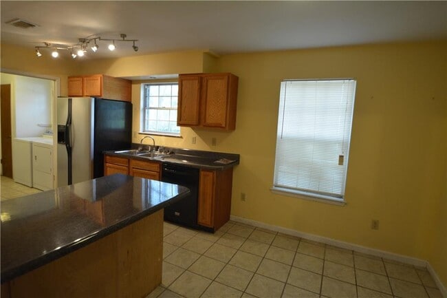 Building Photo - 9080 Rawhide Ct