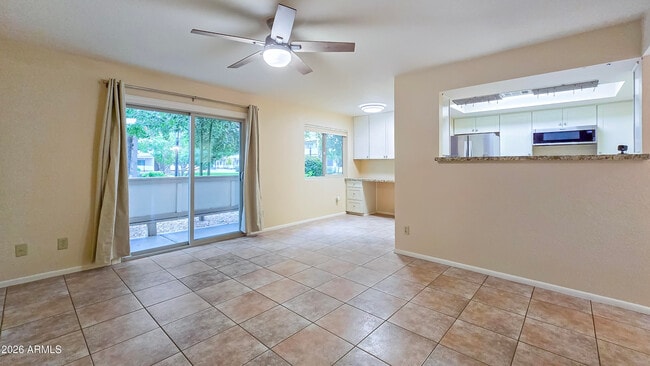 Building Photo - 616 S Hardy Dr