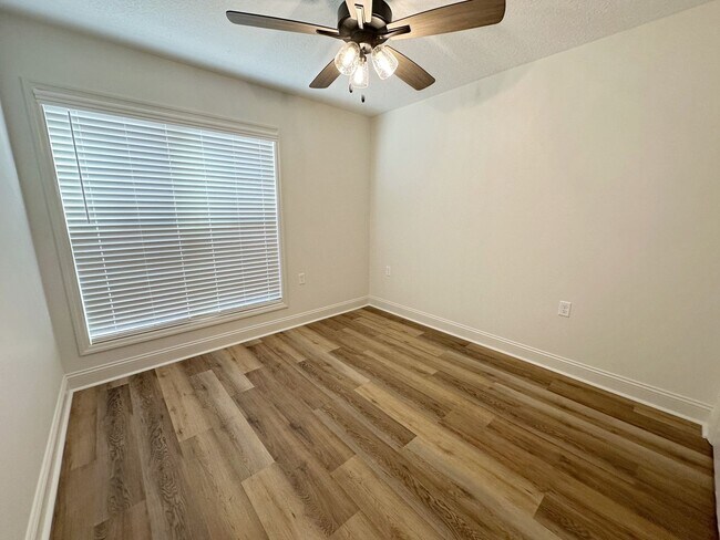 Building Photo - 4275 Ginger Trail