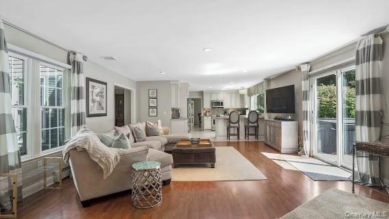 Building Photo - 2803 N Wading River Rd