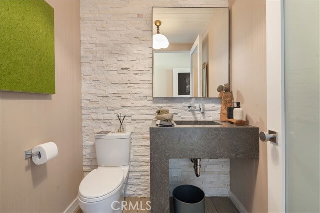 Building Photo - 998 Emerald Bay