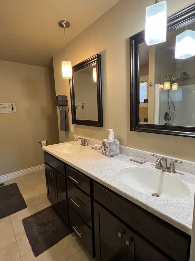 Building Photo - 4782 Hot Spgs Rd