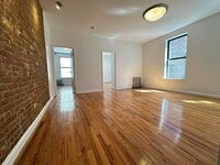 Building Photo - 2 bedroom in NEW YORK NY 10026