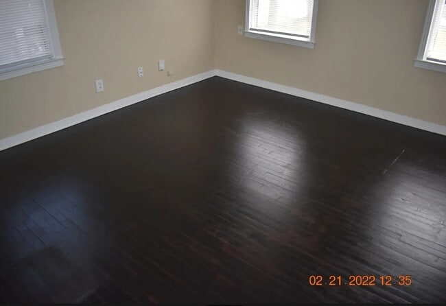 Building Photo - 5963 Southwind St