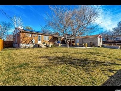 Building Photo - 1870 N Woodside Dr E