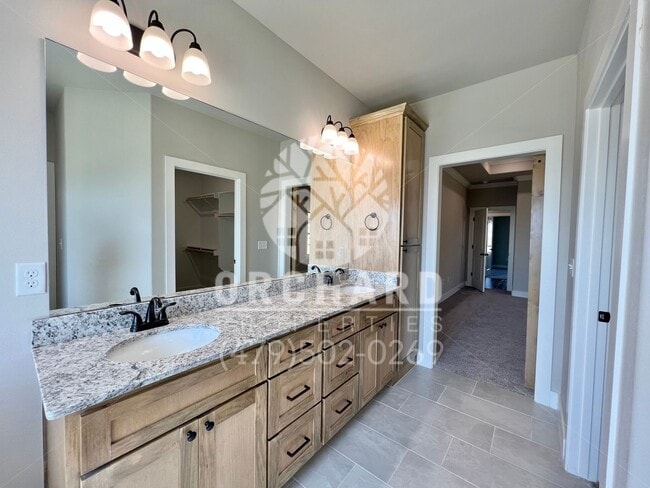 Building Photo - Tontitown- Single-Family Home- Beautiful Blakely Plan