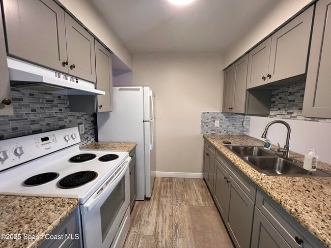 Building Photo - 217 San Juan Cir