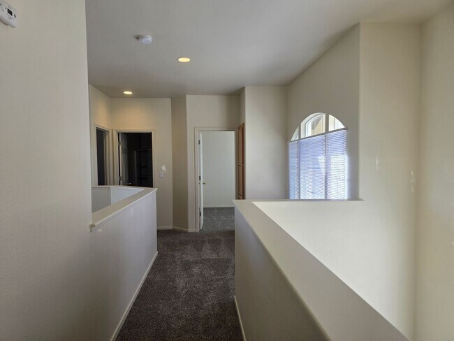Building Photo - Beautiful South Reno Home in Gated Community
