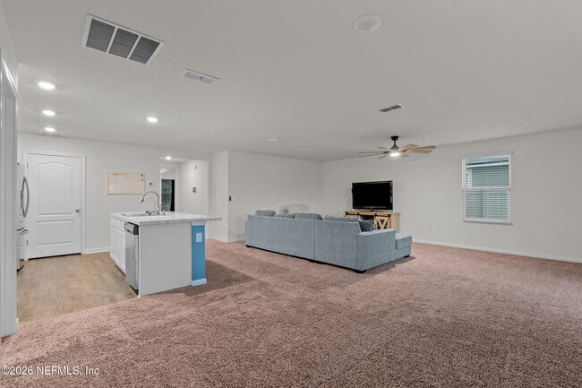 Building Photo - 3479 Lawton Pl