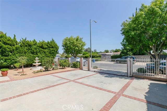 Building Photo - 15849 Malden St