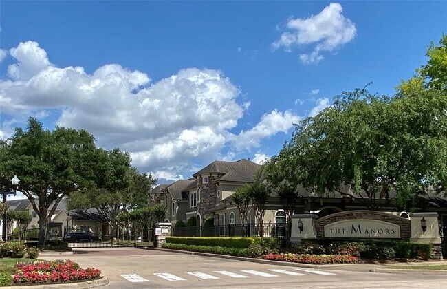 Building Photo - 4323 Lake Walk Ct