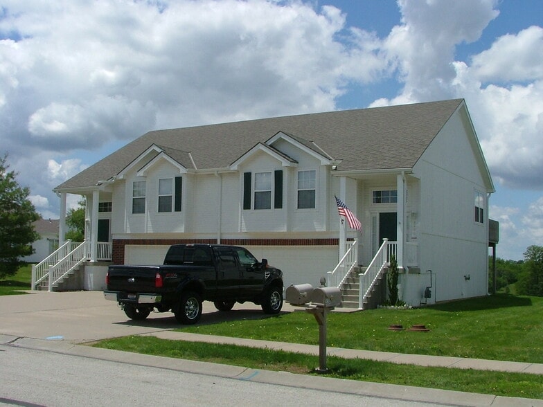 Building Photo - 3120 Eagle Ridge Dr