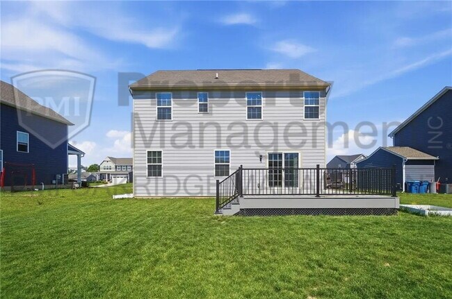 Building Photo - 3 Bed 3 1/2 Bath Single Family Home with Attached 2 Car Garage