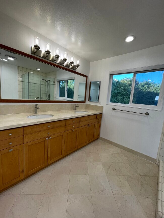 Building Photo - 29516 Quailwood Dr