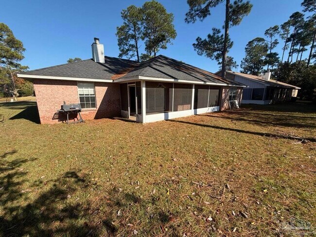 Building Photo - 10 Arapaho Dr