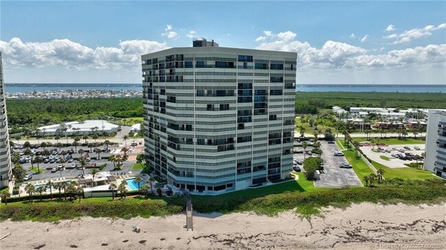 Building Photo - 9500 S Ocean Dr