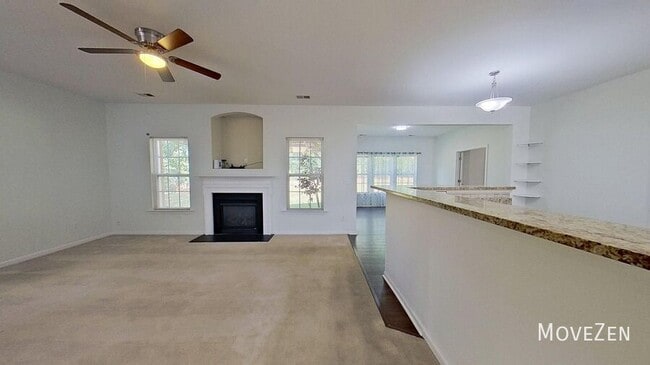 Building Photo - 5 Friendsplot Cv