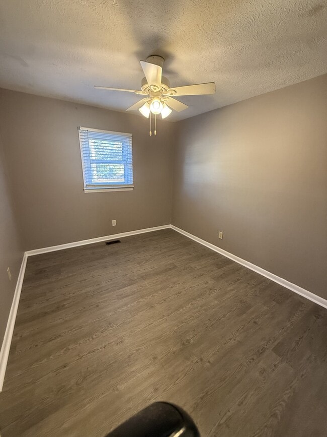 Building Photo - 2223 Carbine St