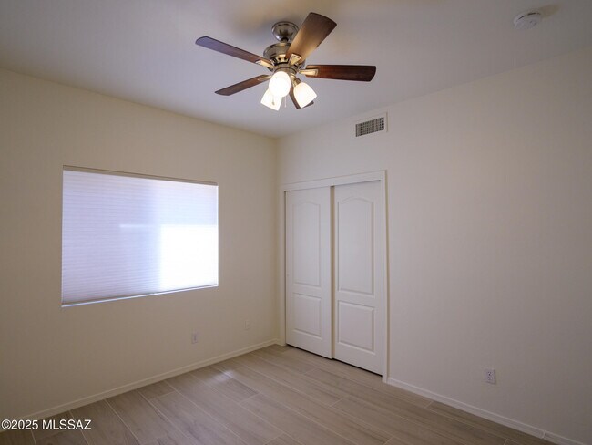 Building Photo - 6831 W Rifle Way