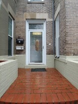 Building Photo - 1005 Otis Pl NW
