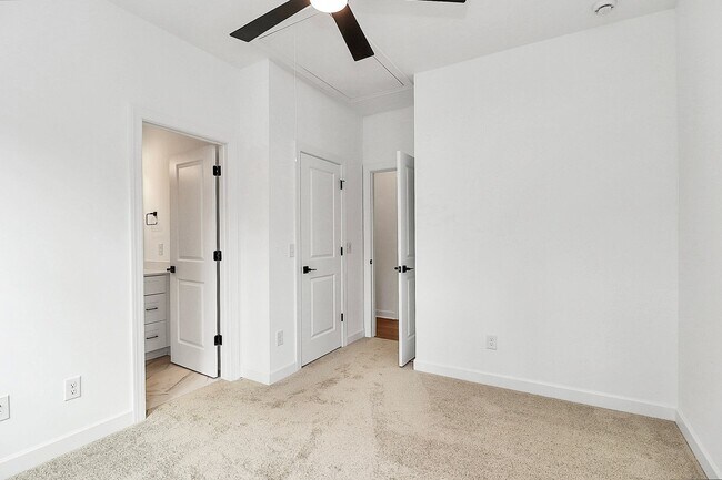 Building Photo - Brand New Two Bedroom Townhouse