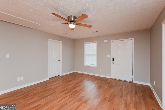 Building Photo - 614 Dove Cove