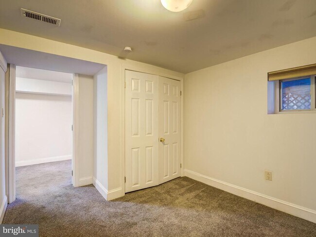 Building Photo - 4008 Illinois Ave NW