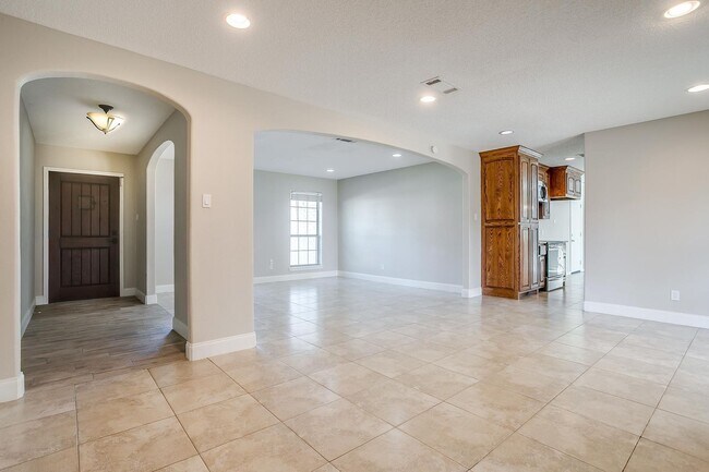 Building Photo - 1812 Winchester Way